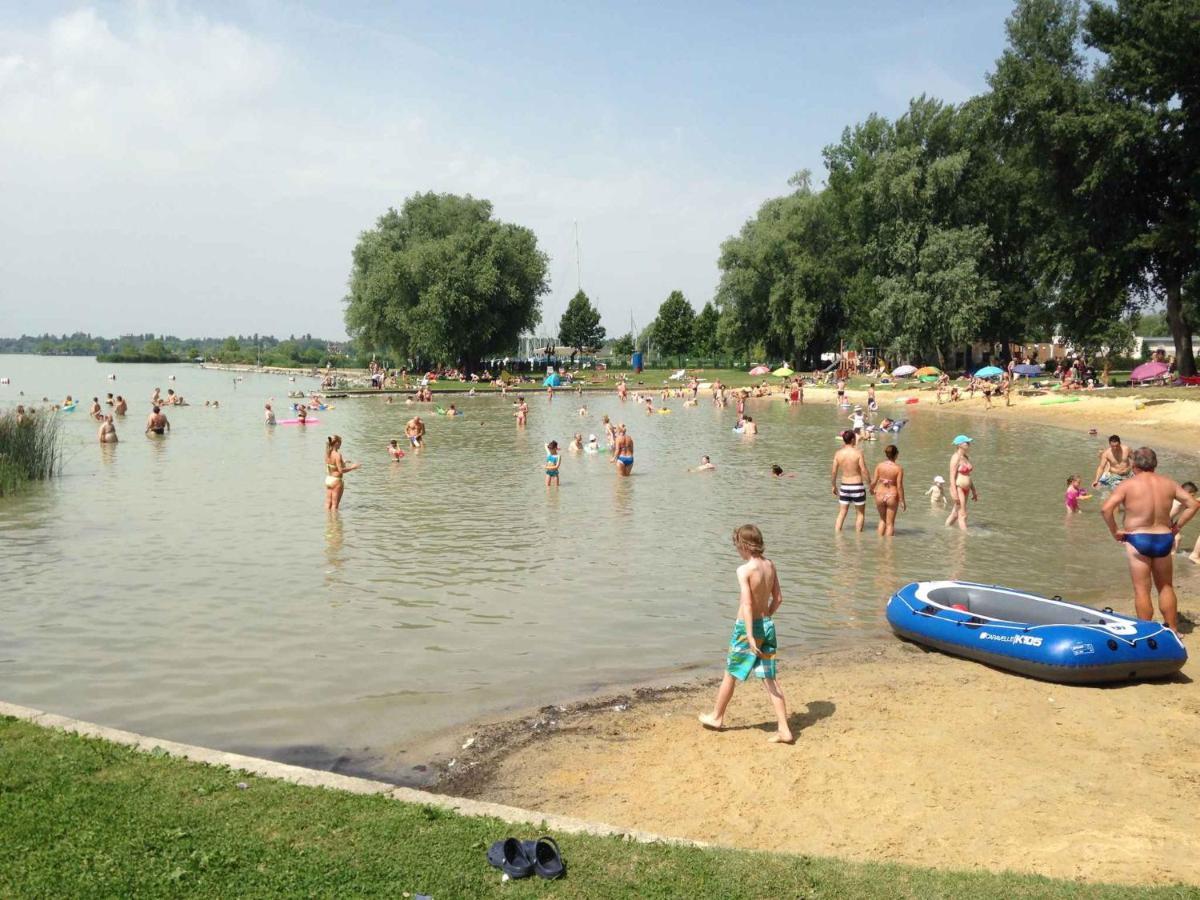 Holiday Home In Balatonfenyves 18465 ภายนอก รูปภาพ